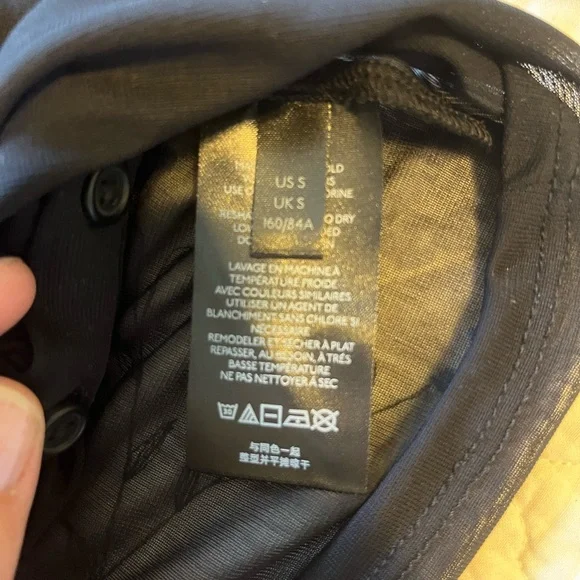 20% OFF BUNDLES! Urban Outfitters Long Sleeve Cropped Cardigan. Black. Small - Picture 7 of 12